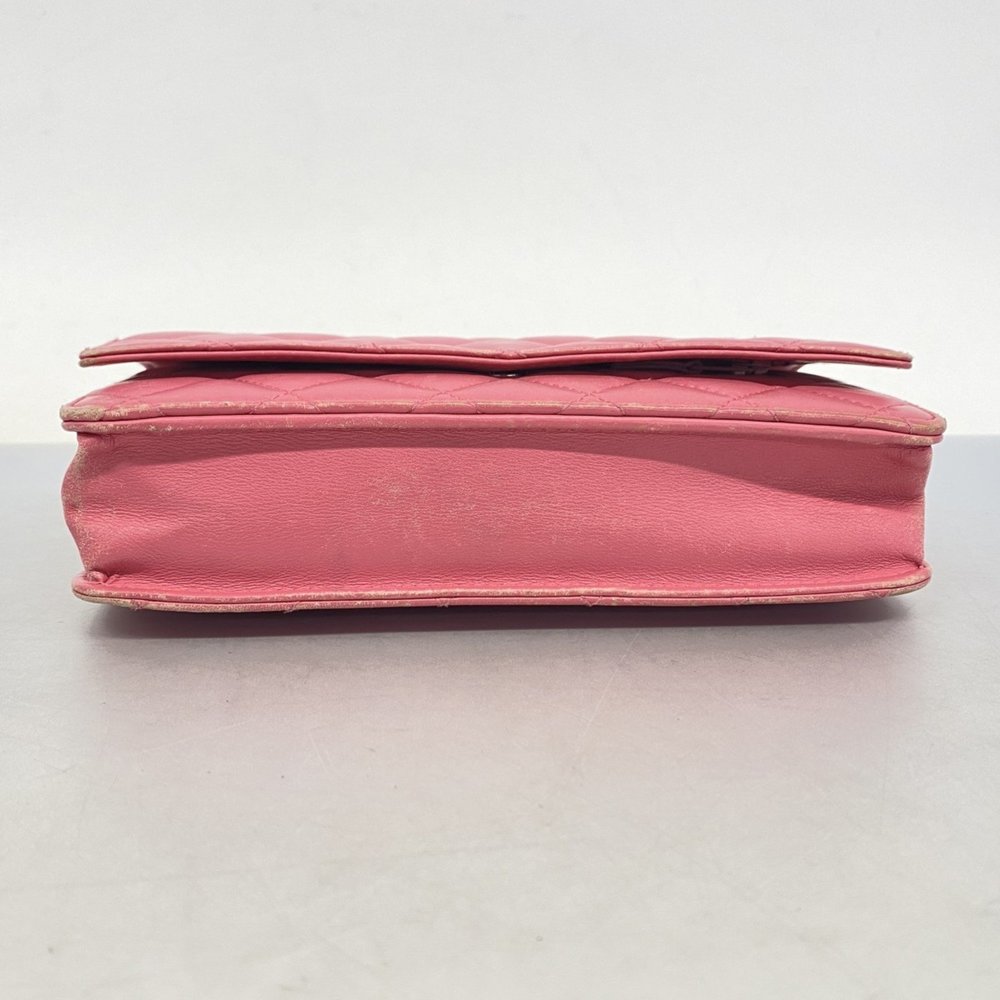 CHANEL Pink Lambskin Leather Wallet - Picture 3 of 12